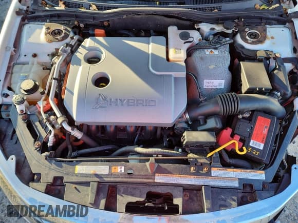 ✅ 2012 Ford Fusion Hybrid • VIN: 3FADP0L38CR275421 • Lot: 82706915. Wystawiony na Copart z przebiegiem 114 585 mil. Bezpłatny archiwum sprzedaży aukcyjnych z USA i szczegółowy raport historii pojazdu na DreamBid. Zdjęcie 11.