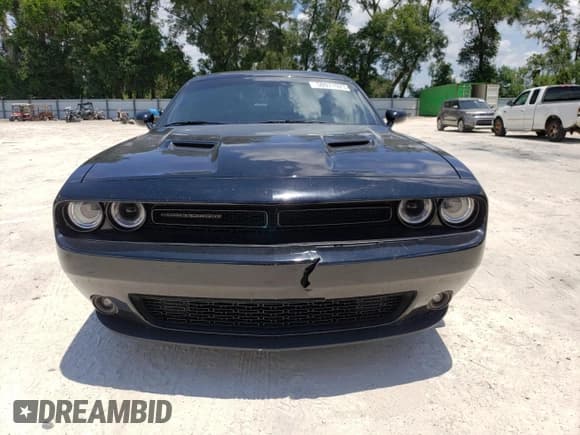 ✅ 2018 Dodge Challenger SXT Plus • VIN: 2C3CDZAG6JH339204 • Lot: 58971923. Wystawiony na Copart z przebiegiem 75 299 mil. Bezpłatny archiwum sprzedaży aukcyjnych z USA i szczegółowy raport historii pojazdu na DreamBid. Zdjęcie 5.