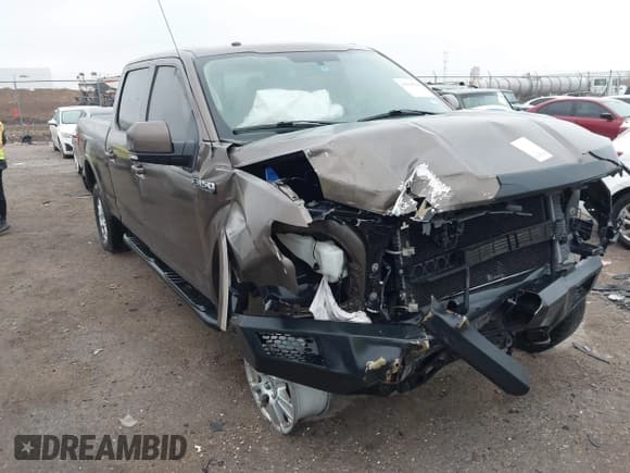 ✅ 2015 Ford F-150 XLT • VIN: 1FTFW1EF6FFB17468 • Lot: 41543094. Listed on IAAI with 208,909 mi. Free auction sales archive from the USA and detailed vehicle history report at DreamBid. Image 6.