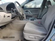 ✅ 2008 Toyota Camry LE • VIN: 4T4BE46K48R047029 • Лот: 93498045. Опубликован ранее на Copart с пробегом 174 286 миль. Бесплатный доступ к архиву аукционных продаж из США и подробный отчёт об истории автомобиля на DreamBid. Изображение 7.