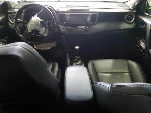 ✅ 2018 Toyota RAV4 Limited • VIN: JTMDFREV0JD236196 • Lot: 89849865. Listed on Copart with Not provided. Free auction sales archive from the USA and detailed vehicle history report at DreamBid. Image 8.