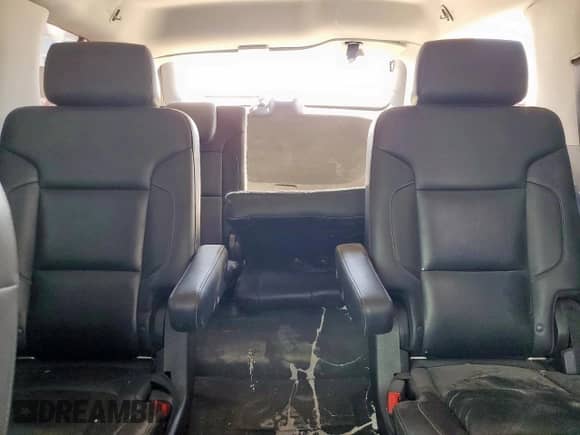 2015 Chevrolet Tahoe LT с VIN 1GNSCBKC2FR308446, выставлен на аукционе Copart как лот 69120375 с пробегом 169 986 миль миль и Списание • Salvage title. История ставок и продаж доступна на DreamBid. Изображение 10.