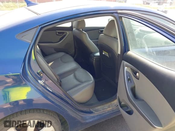 ✅ 2013 Hyundai Elantra GLS • VIN: KMHDH4AE5DU594848 • Lot: 43241764. Wystawiony na IAAI z przebiegiem 119 084 mil. Bezpłatny archiwum sprzedaży aukcyjnych z USA i szczegółowy raport historii pojazdu na DreamBid. Zdjęcie 8.