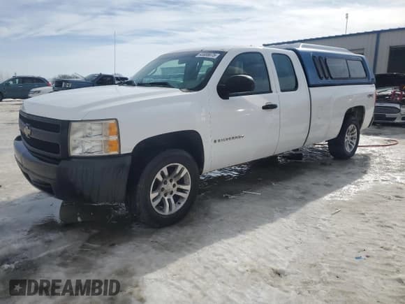 ✅ 2007 Chevrolet Silverado 1500 Work Truck • VIN: 1GCEC19J27E539831 • Lot: 45889075. Listed on Copart with 200,780 mi. Free auction sales archive from the USA and detailed vehicle history report at DreamBid. Image 1.