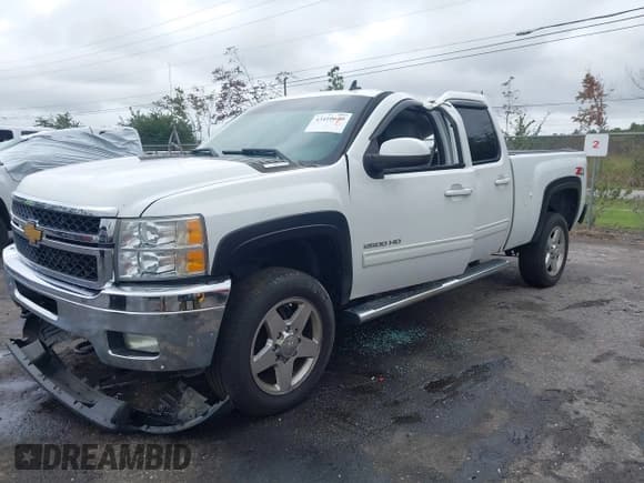✅ 2012 Chevrolet Silverado 2500HD LTZ • VIN: 1GC1KYE88CF200220 • Lot: 43410640. Wystawiony na IAAI z przebiegiem 246 702 mil. Bezpłatny archiwum sprzedaży aukcyjnych z USA i szczegółowy raport historii pojazdu na DreamBid. Zdjęcie 17.