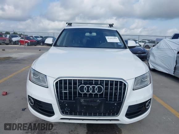 ✅ 2014 Audi Q5 Premium Plus • VIN: WA1CMAFP9EA071298 • Lot: 42442469. Listed on IAAI with 204,725 mi. Free auction sales archive from the USA and detailed vehicle history report at DreamBid. Image 12.