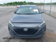 ✅ 2018 Hyundai Ioniq Blue • VIN: KMHC65LC9JU077745 • Lot: 42170399. Wystawiony na IAAI z przebiegiem 123 207 mil. Bezpłatny archiwum sprzedaży aukcyjnych z USA i szczegółowy raport historii pojazdu na DreamBid. Zdjęcie 12.