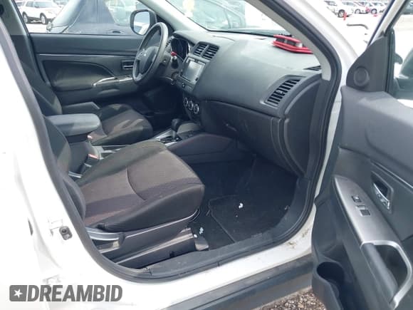 ✅ 2018 Mitsubishi Outlander ES • VIN: JA4AR3AU6JU009531 • Lot: 42760097. Listed on IAAI with 91,202 mi. Free auction sales archive from the USA and detailed vehicle history report at DreamBid. Image 5.