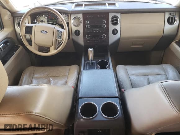 ✅ 2014 Ford Expedition Max XLT • VIN: 1FMJK1J53EEF44805 • Лот: 62191635. Опубликован ранее на Copart с пробегом 167 624 миль. Бесплатный доступ к архиву аукционных продаж из США и подробный отчёт об истории автомобиля на DreamBid. Изображение 8.