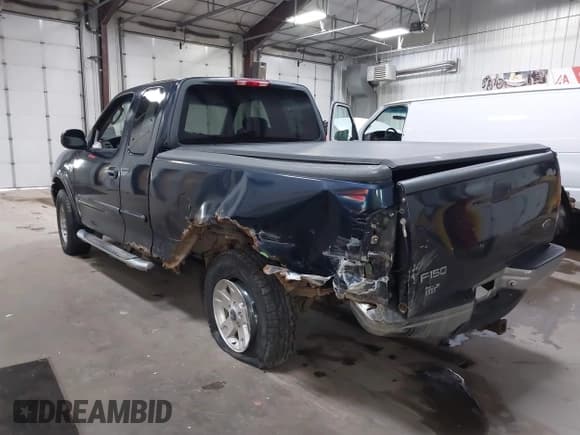 ✅ 2003 Ford F-150 XL • VIN: 1FTRX18LX3NB00847 • Лот: 42092540. Опубликован ранее на IAAI с пробегом 185 536 миль. Бесплатный доступ к архиву аукционных продаж из США и подробный отчёт об истории автомобиля на DreamBid. Изображение 3.