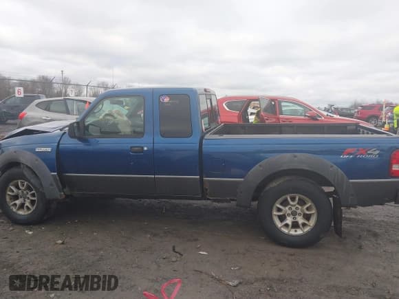 ✅ 2008 Ford Ranger XLT • VIN: 1FTZR45E88PA72964 • Lot: 43771885. Wystawiony na IAAI z przebiegiem 112 879 mil. Bezpłatny archiwum sprzedaży aukcyjnych z USA i szczegółowy raport historii pojazdu na DreamBid. Zdjęcie 14.