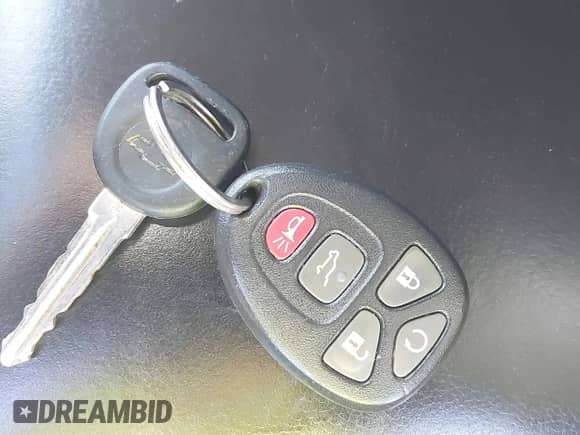 2014 Chevrolet Suburban LT z VIN 1GNSKJE76ER214080, wystawiony jako IAAI lot #42766041 z przebiegiem 204 832 mil mil oraz . Historia ofert i sprzedaży dostępna na DreamBid. Obrazek 11.