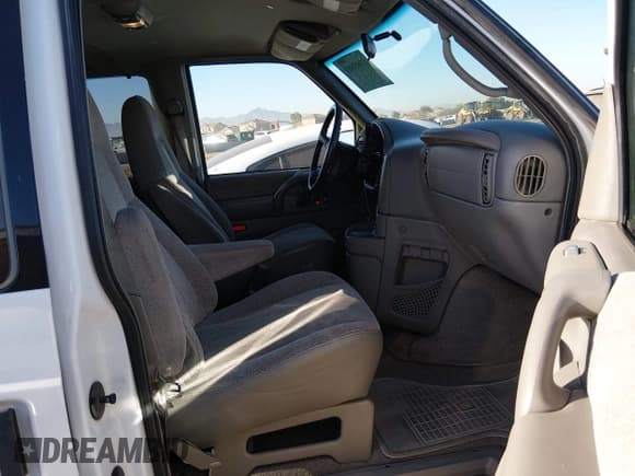 ✅ 1998 Chevrolet Astro • VIN: 1GNDM19WXWB148891 • Лот: 43908503. Опубликован ранее на IAAI с пробегом 149 866 миль. Бесплатный доступ к архиву аукционных продаж из США и подробный отчёт об истории автомобиля на DreamBid. Изображение 5.