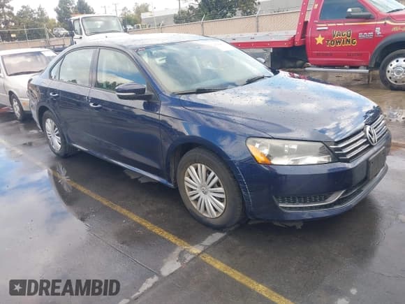 ✅ 2015 Volkswagen Passat S • VIN: 1VWAT7A35FC005664 • Lot: 43368570. Listed on IAAI with 180,494 mi. Free auction sales archive from the USA and detailed vehicle history report at DreamBid. Image 1.