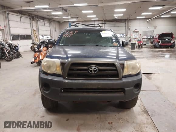 ✅ 2008 Toyota Tacoma • VIN: 5TEUU42N38Z484764 • Lot: 43699717. Listed on IAAI with 227,572 mi. Free auction sales archive from the USA and detailed vehicle history report at DreamBid. Image 12.