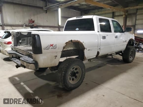 ✅ 2002 GMC Sierra 2500HD SLE • VIN: 1GTHK231X2F180763 • Lot: 42344945. Wystawiony na Copart z przebiegiem 216 956 mil. Bezpłatny archiwum sprzedaży aukcyjnych z USA i szczegółowy raport historii pojazdu na DreamBid. Zdjęcie 3.