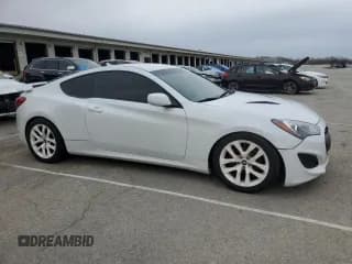 ✅ 2013 Hyundai Genesis Coupe R-Spec • VIN: KMHHT6KD9DU109502 • Lot: 52364895. Wystawiony na Copart z przebiegiem 98 387 mil. Bezpłatny archiwum sprzedaży aukcyjnych z USA i szczegółowy raport historii pojazdu na DreamBid. Zdjęcie 4.
