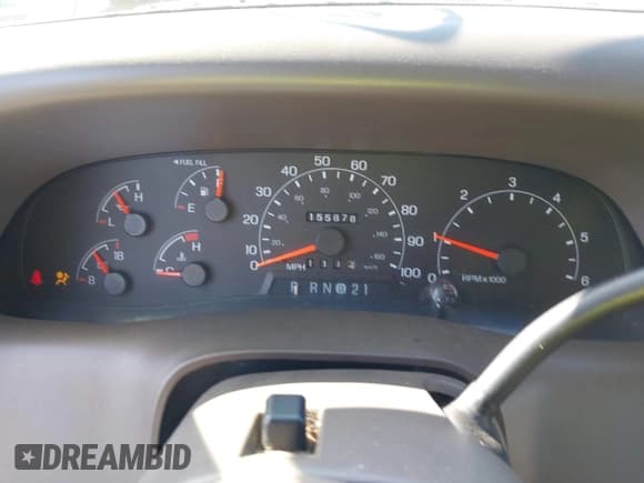 ✅ 2000 Ford F-250 XL • VIN: 1FTNX21S5YEC82650 • Lot: 42105861. Wystawiony na IAAI z przebiegiem 155 878 mil. Bezpłatny archiwum sprzedaży aukcyjnych z USA i szczegółowy raport historii pojazdu na DreamBid. Zdjęcie 7.