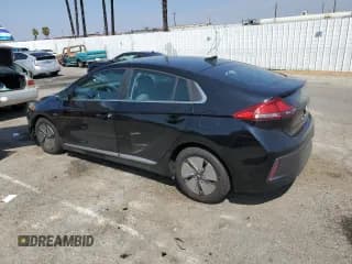 ✅ 2020 Hyundai Ioniq SE • VIN: KMHC75LC6LU242098 • Lot: 70589334. Wystawiony na Copart z przebiegiem 80 009 mil. Bezpłatny archiwum sprzedaży aukcyjnych z USA i szczegółowy raport historii pojazdu na DreamBid. Zdjęcie 2.