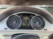 ✅ 2009 Volkswagen CC 4Motion • VIN: WVWGU73C59E548268 • Lot: 91076885. Wystawiony na Copart z przebiegiem 62 629 mil. Bezpłatny archiwum sprzedaży aukcyjnych z USA i szczegółowy raport historii pojazdu na DreamBid. Zdjęcie 9.