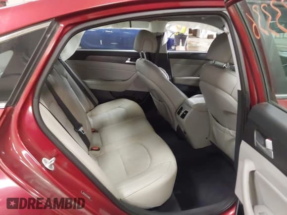 ✅ 2016 Hyundai Sonata Sport • VIN: 5NPE34AF2GH389647 • Lot: 43233336. Wystawiony na IAAI z przebiegiem 145 808 mil. Bezpłatny archiwum sprzedaży aukcyjnych z USA i szczegółowy raport historii pojazdu na DreamBid. Zdjęcie 8.