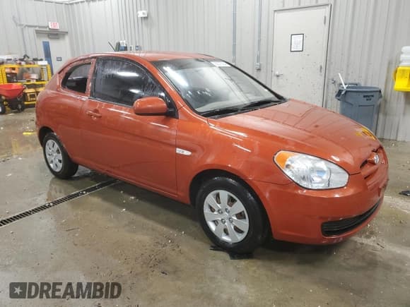 ✅ 2010 Hyundai Accent GS • VIN: KMHCM3AC8AU178742 • Лот: 80075584. Опубликован ранее на Copart с пробегом 44 640 миль. Бесплатный доступ к архиву аукционных продаж из США и подробный отчёт об истории автомобиля на DreamBid. Изображение 4.