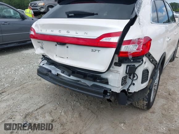 ✅ 2017 Lincoln MKX Select • VIN: 2LMPJ6KP4HBL18254 • Лот: 42771053. Опубликован ранее на IAAI с пробегом 63 994 миль. Бесплатный доступ к архиву аукционных продаж из США и подробный отчёт об истории автомобиля на DreamBid. Изображение 6.