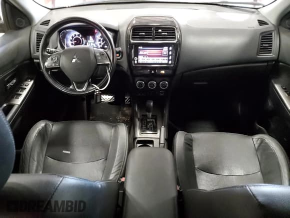 ✅ 2018 Mitsubishi Outlander SEL • VIN: JA4AP4AWXJU001266 • Lot: 82195485. Listed on Copart with 110,844 mi. Free auction sales archive from the USA and detailed vehicle history report at DreamBid. Image 8.
