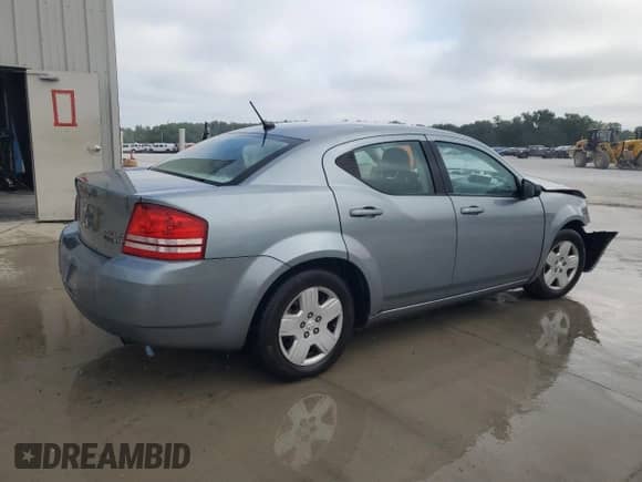 2010 Dodge Avenger SXT с VIN 1B3CC4FDXAN180499, выставлен на аукционе Copart как лот 67481855 с пробегом Не указан миль и Списание • Salvage title. История ставок и продаж доступна на DreamBid. Изображение 3.
