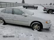 ✅ 1998 Nissan Altima XE • VIN: 1N4DL01DXWC205073 • Lot: 84305274. Wystawiony na Copart z przebiegiem 224 927 mil. Bezpłatny archiwum sprzedaży aukcyjnych z USA i szczegółowy raport historii pojazdu na DreamBid. Zdjęcie 11.