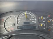 ✅ 2004 GMC Yukon SLT • VIN: 1GKEC13Z04R305730 • Lot: 57905425. Wystawiony na Copart z przebiegiem 174 431 mil. Bezpłatny archiwum sprzedaży aukcyjnych z USA i szczegółowy raport historii pojazdu na DreamBid. Zdjęcie 9.