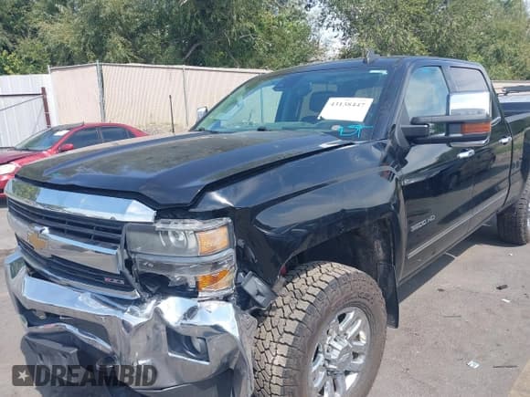 ✅ 2015 Chevrolet Silverado 3500HD • VIN: 1GC1K0EG5FF512945 • Lot: 43138447. Listed on IAAI with 91,028 mi. Free auction sales archive from the USA and detailed vehicle history report at DreamBid. Image 6.