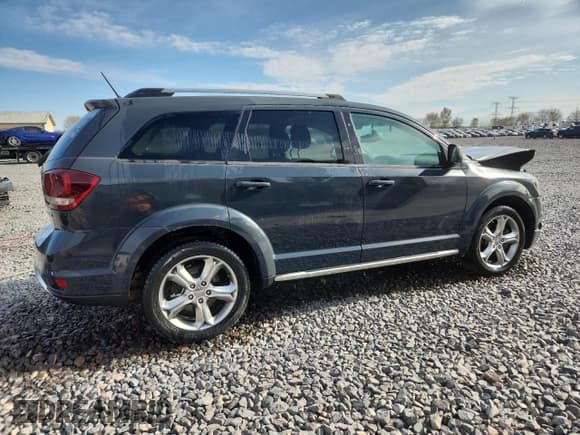 ✅ 2017 Dodge Journey Crossroad Plus • VIN: 3C4PDCGB5HT581778 • Lot: 92631995. Listed on Copart with 136,800 mi. Free auction sales archive from the USA and detailed vehicle history report at DreamBid. Image 3.