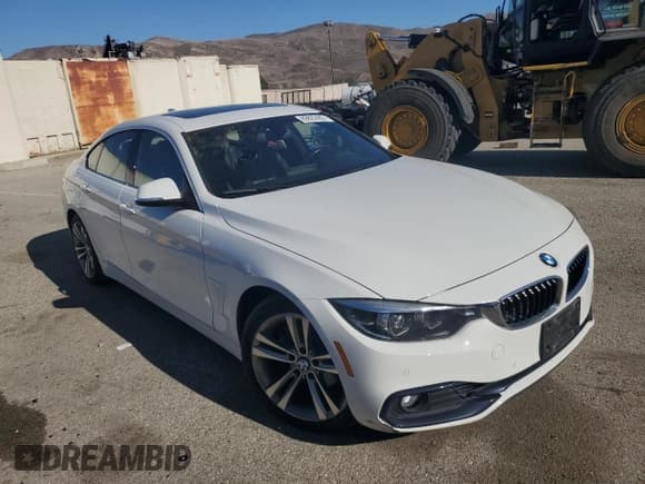 ✅ 2019 BMW 4 Series 430i • VIN: WBA4J1C57KBM17387 • Lot: 89822405. Listed on Copart with 61,523 mi. Free auction sales archive from the USA and detailed vehicle history report at DreamBid. Image 4.
