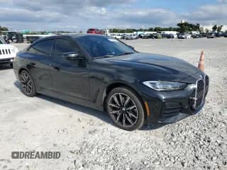 ✅ 2023 BMW 4 Series 430i • VIN: WBA63AV07PFP52444 • Lot: 91204815. Wystawiony na Copart z przebiegiem 22 468 mil. Bezpłatny archiwum sprzedaży aukcyjnych z USA i szczegółowy raport historii pojazdu na DreamBid. Zdjęcie 4.