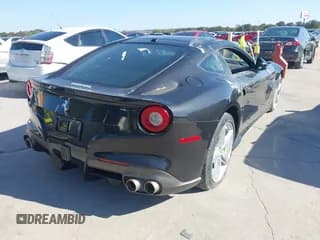✅ 2017 Ferrari F12 • VIN: ZFF74UFA8H0220199 • Лот: 43496503. Опубликован ранее на IAAI с пробегом Не указан. Бесплатный доступ к архиву аукционных продаж из США и подробный отчёт об истории автомобиля на DreamBid. Изображение 4.
