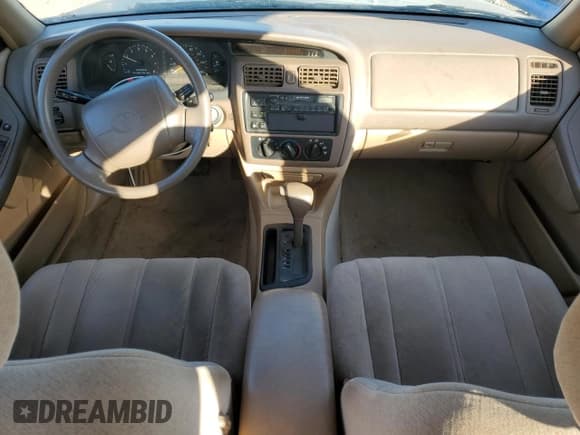 ✅ 1996 Toyota Avalon XL • VIN: 4T1BF12B3TU083296 • Лот: 79285284. Опубликован ранее на Copart с пробегом 191 812 миль. Бесплатный доступ к архиву аукционных продаж из США и подробный отчёт об истории автомобиля на DreamBid. Изображение 8.