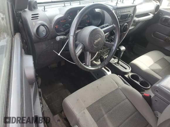 ✅ 2009 Jeep Wrangler X • VIN: 1J4FA24179L742536 • Лот: 83971805. Опубликован ранее на Copart с пробегом 209 697 миль. Бесплатный доступ к архиву аукционных продаж из США и подробный отчёт об истории автомобиля на DreamBid. Изображение 8.