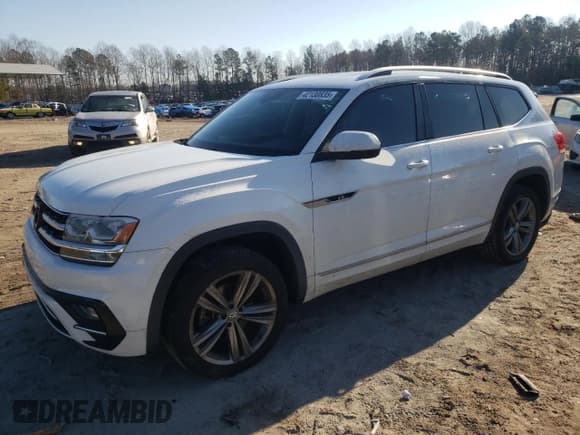 ✅ 2018 Volkswagen Atlas SE • VIN: 1V2FR2CA6JC584015 • Лот: 42130835. Опубликован ранее на Copart с пробегом 130 598 миль. Бесплатный доступ к архиву аукционных продаж из США и подробный отчёт об истории автомобиля на DreamBid. Изображение 1.