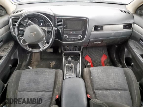 ✅ 2018 Mitsubishi Outlander SE • VIN: JA4AD3A31JZ014712 • Lot: 63241275. Wystawiony na Copart z przebiegiem 179 660 mil. Bezpłatny archiwum sprzedaży aukcyjnych z USA i szczegółowy raport historii pojazdu na DreamBid. Zdjęcie 8.