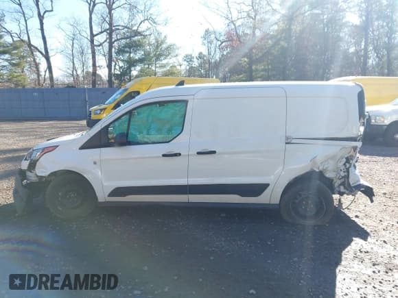 ✅ 2022 Ford Transit Connect XL • VIN: NM0LS7S22N1515028 • Lot: 43800920. Listed on IAAI with 31,762 mi. Free auction sales archive from the USA and detailed vehicle history report at DreamBid. Image 14.