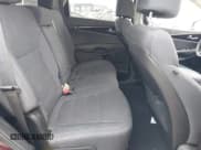 ✅ 2017 Kia Sorento L • VIN: 5XYPG4A34HG232374 • Lot: 43178947. Listed on IAAI with 85,147 mi. Free auction sales archive from the USA and detailed vehicle history report at DreamBid. Image 8.