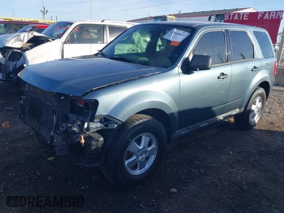✅ 2011 Ford Escape XLS • VIN: 1FMCU0C76BKC53742 • Лот: 43666855. Опубликован ранее на IAAI с пробегом 118 118 миль. Бесплатный доступ к архиву аукционных продаж из США и подробный отчёт об истории автомобиля на DreamBid. Изображение 2.