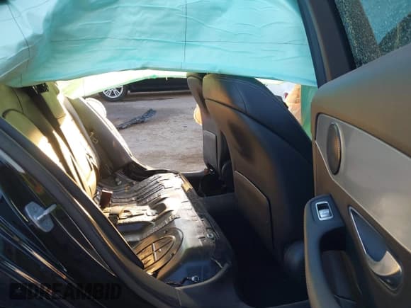 ✅ 2016 Mercedes-Benz C 300 • VIN: 55SWF4JB8GU149315 • Lot: 43495063. Listed on IAAI with Not provided. Free auction sales archive from the USA and detailed vehicle history report at DreamBid. Image 8.