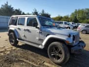 ✅ 2022 Jeep Wrangler Unlimited Sahara Altitude • VIN: 1C4HJXEG4NW222723 • Lot: 84658285. Wystawiony na Copart z przebiegiem Nie podano. Bezpłatny archiwum sprzedaży aukcyjnych z USA i szczegółowy raport historii pojazdu na DreamBid. Zdjęcie 4.