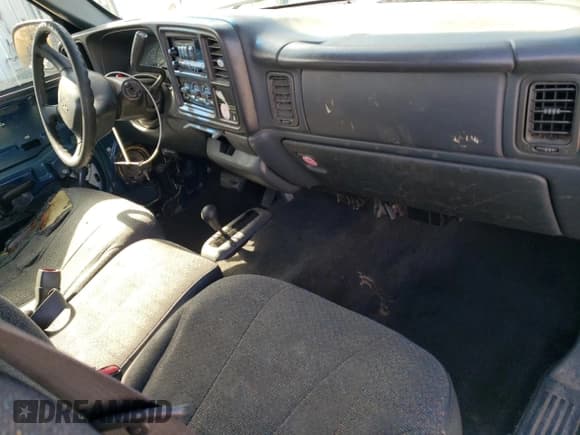 ✅ 2000 Chevrolet Silverado 1500 • VIN: 1GCEK14V7YZ206516 • Лот: 61213624. Опубликован ранее на Copart с пробегом 267 465 миль. Бесплатный доступ к архиву аукционных продаж из США и подробный отчёт об истории автомобиля на DreamBid. Изображение 8.