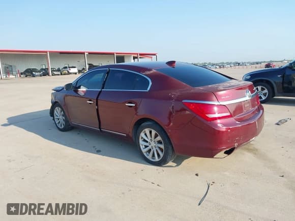 ✅ 2016 Buick LaCrosse Leather • VIN: 1G4GB5G38GF147983 • Lot: 43070727. Listed on IAAI with 79,279 mi. Free auction sales archive from the USA and detailed vehicle history report at DreamBid. Image 3.