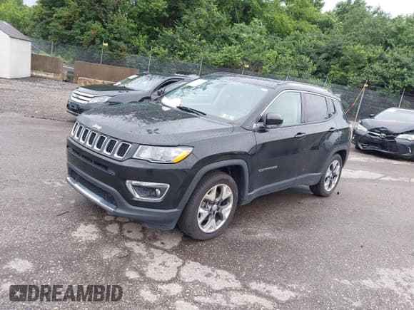 ✅ 2020 Jeep Compass Limited • VIN: 3C4NJCCB3LT169096 • Lot: 42611871. Listed on IAAI with 82,801 mi. Free auction sales archive from the USA and detailed vehicle history report at DreamBid. Image 2.