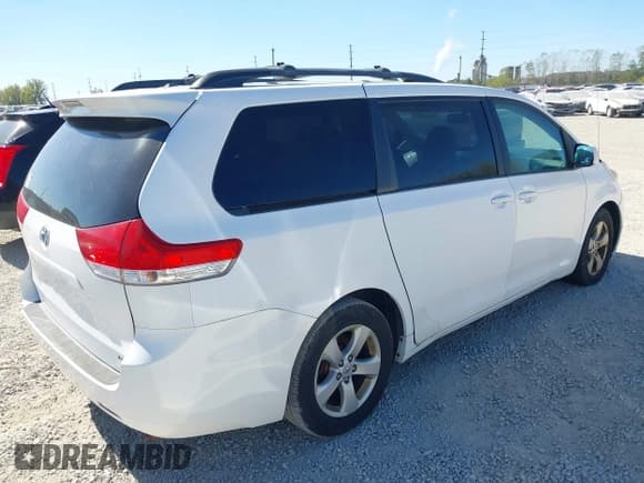 ✅ 2011 Toyota Sienna LE • VIN: 5TDKK3DC0BS146701 • Lot: 43435089. Listed on IAAI with 362,207 mi. Free auction sales archive from the USA and detailed vehicle history report at DreamBid. Image 4.