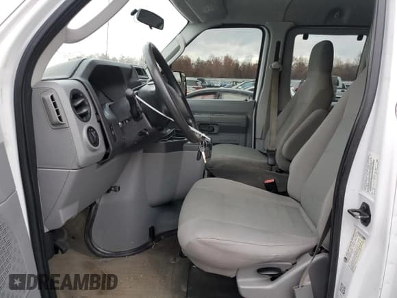 ✅ 2011 Ford Econoline Passenger XL • VIN: 1FBSS3BL3BDB13551 • Lot: 92100995. Listed on Copart with 159,859 mi. Free auction sales archive from the USA and detailed vehicle history report at DreamBid. Image 7.